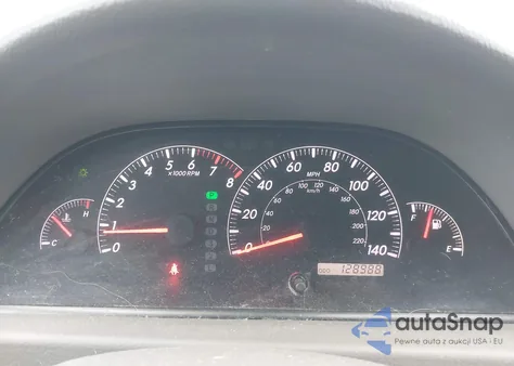 2005 Toyota Camry Le z USA, uszkodzony, nr VIN 4T1BE32KX5U396878